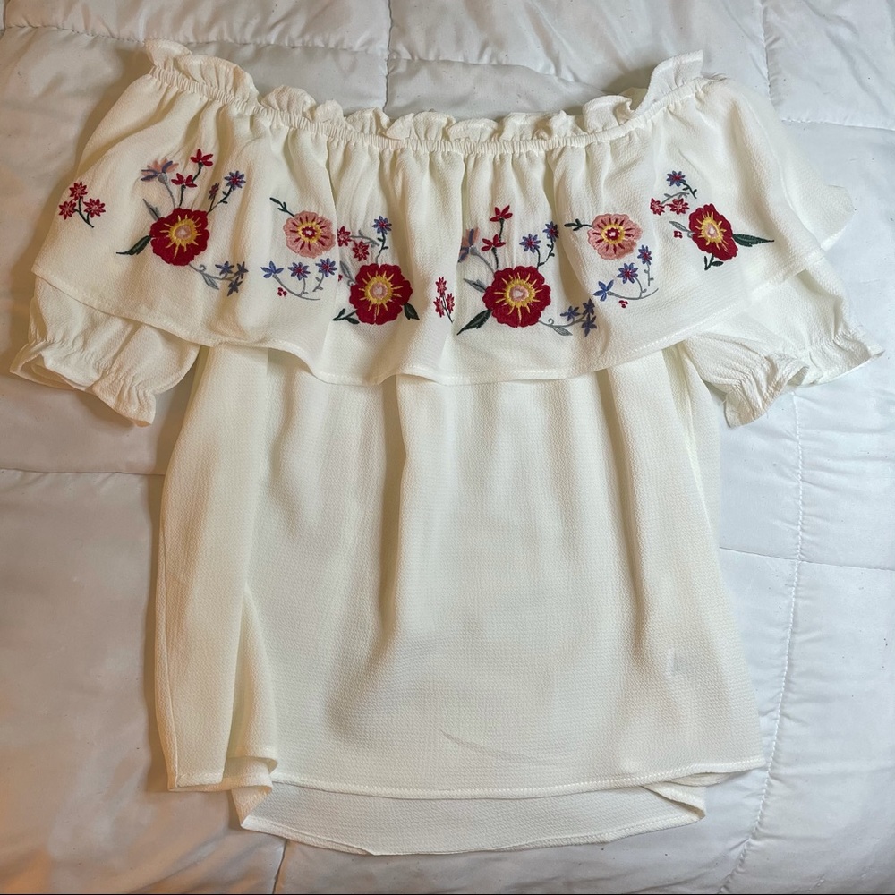 White Flower off the shoulder Blouse